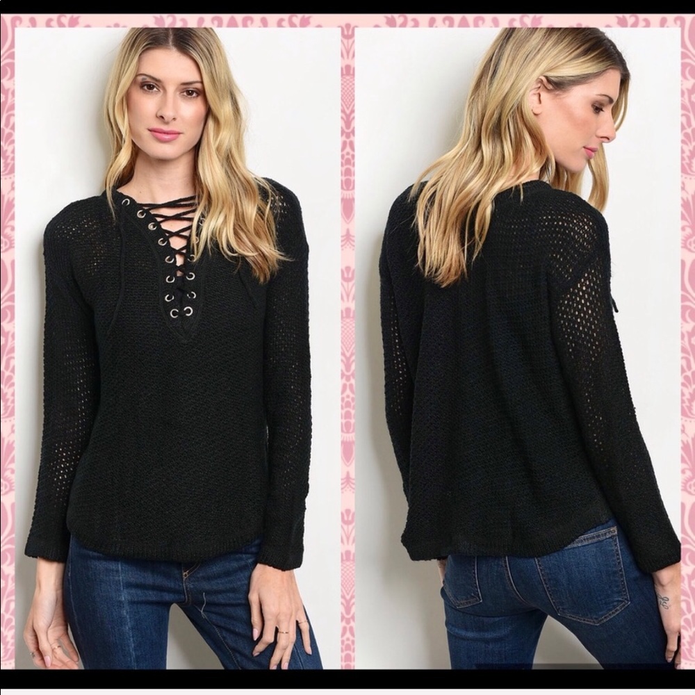 ✨Edgy Black Lace Knit Blouse✨